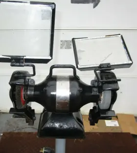 366015 BLACK AND DECKER Bench Grinder #2
