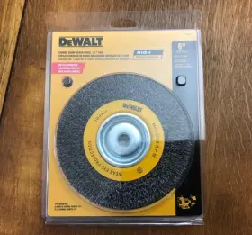 DW4905 WHEEL Crimped Wire Bench Grinder Safety Ensured