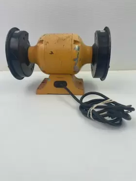 39797 CENTRAL MACHINERY Bench Grinder #3 39797 CENTRAL MACHINERY Bench Grinder #3