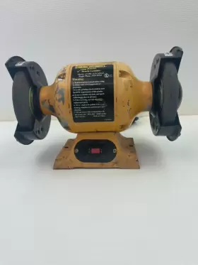 39797 CENTRAL MACHINERY Bench Grinder 39797 CENTRAL MACHINERY Bench Grinder