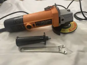 42204 CHICAGO ELECTRIC Power Tools Angle Grinder #2