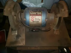 BT1004A CLARKE Metalworker Bench Grinder BT1004A CLARKE Metalworker Bench Grinder