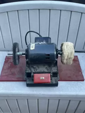 113.12180 CRAFTSMAN Crown Bench Grinder Buffer Motor Volts