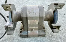C2371 CRAFTSMAN Ball Bearing Bench Grinder C2371 CRAFTSMAN Ball Bearing Bench Grinder