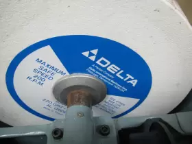 069554237003 DELTA Bench Grinder #2