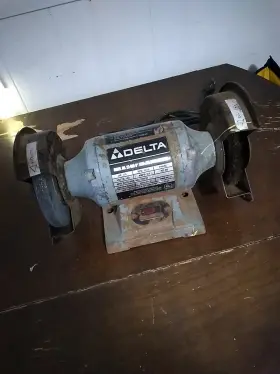 23-660 DELTA Line Bench Grinder