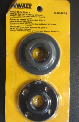 028877371375 DEWALT Flange Set