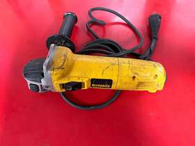 D28110 DEWALT Angle Grinder Great