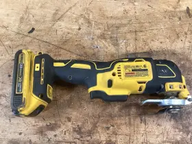 Dewalt Dcg355 20v Max Xr Brushless Angle Grinder 4 Inch Disc 2ah Battery