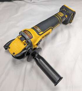 DCG409VSB DEWALT Grinder Tool