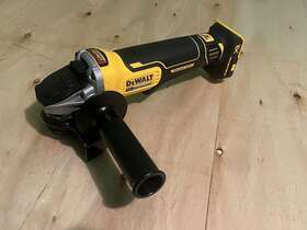 DCG413 DEWALT Grinder
