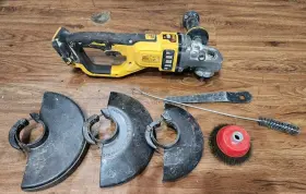DCG460 DEWALT Cordless Angle Grinder Tool DCG460 DEWALT Cordless Angle Grinder Tool