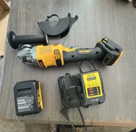 DEWDCG405N DEWALT Tools Grinder Charger Battery