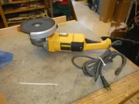 DW474 DEWALT Angle Grinder Volt Ac Rpm Amp DW474 DEWALT Angle Grinder Volt Ac Rpm Amp