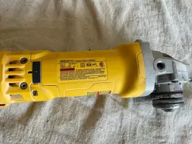 DWE43113 DEWALT Trigger Grip Angle Grinder Sparking Inside #3 DWE43113 DEWALT Trigger Grip Angle Grinder Sparking Inside #3