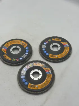 Dewalt Na751595 Flap Disc Abrasive 4-1/2 X 7/8 Type 29 Z80 3 Pack Angle Grinder For Metal