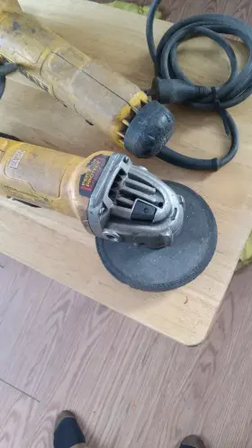 TMC3010C DEWALT Grinders