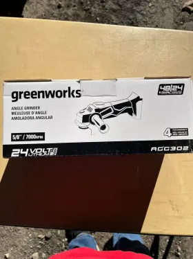 AGG302 GREENWORKS Dual Volt Angle Grinder Tool AGG302 GREENWORKS Dual Volt Angle Grinder Tool