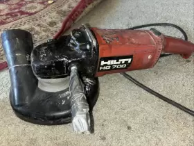 HG-700 HILTI Angle Grinder