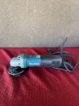 9564PC MAKITA Sjs High Power Paddle Switch Angle Grinder 9564PC MAKITA Sjs High Power Paddle Switch Angle Grinder