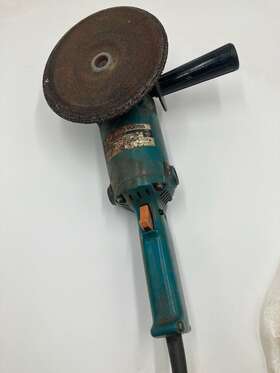 9005B MAKITA Disc Grinder Angle