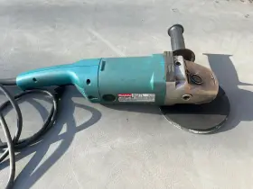 9027L MAKITA Angle Grinder 9027L MAKITA Angle Grinder