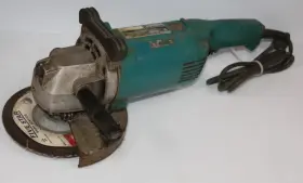 GA7110 MAKITA Angle Grinder GA7110 MAKITA Angle Grinder