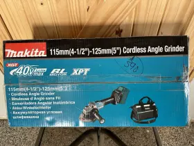 GAG06M1 MAKITA Xgt Paddle Switch Angle Grinder Kit GAG06M1 MAKITA Xgt Paddle Switch Angle Grinder Kit
