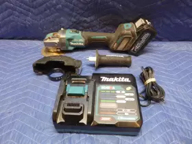 GAG11 MAKITA Xgt Ion Lock Angle Grinder Kit GAG11 MAKITA Xgt Ion Lock Angle Grinder Kit