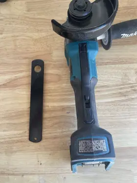 GAGO3 MAKITA Paddle Grinder #2 GAGO3 MAKITA Paddle Grinder #2