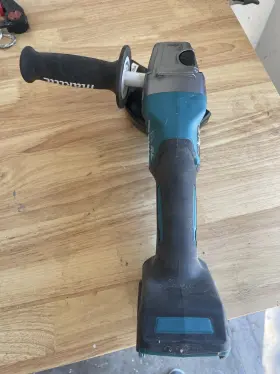 GAGO3 MAKITA Paddle Grinder GAGO3 MAKITA Paddle Grinder