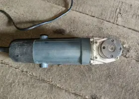 GT-15773BL MAKITA Angle Grinder