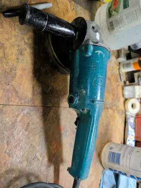 Makita Nb9005b 5in Angle Grinder