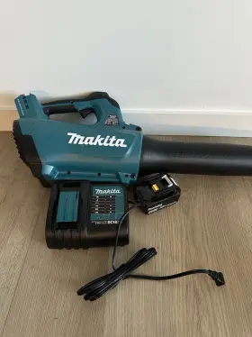 XBU03 MAKITA Brushless Cordless Blower Battery Pack Charge