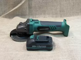 241-0438 MASTERFORCE Angle Grinder Lith Ion Battery Charger