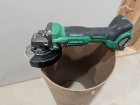 G3612DA METABO HPT Multivolt Angle Grinder
