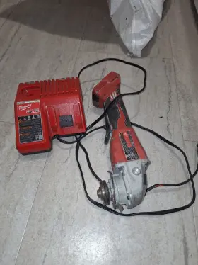2680-20M18 MILWAUKEE Cordless Grinder Charger 2680-20M18 MILWAUKEE Cordless Grinder Charger
