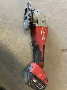 2686-20-48-59-1850 MILWAUKEE Grinder Ion Cordless Battery 2686-20-48-59-1850 MILWAUKEE Grinder Ion Cordless Battery