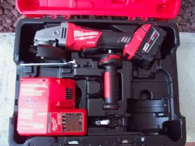 2780-21 MILWAUKEE Brushless Cordless Paddle Grinder