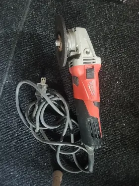 6117-330 MILWAUKEE Angle Grinder Cat Electric Great