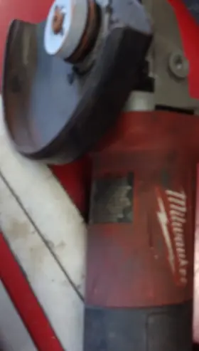 6125-31 MILWAUKEE Angle Grinder Electric