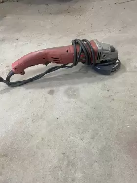 6130-833 MILWAUKEE Angle Grinder