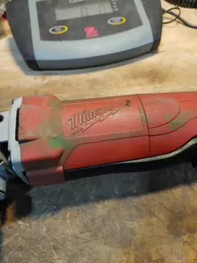 6153-20 MILWAUKEE Magnum Sander Grinder #3 6153-20 MILWAUKEE Magnum Sander Grinder #3