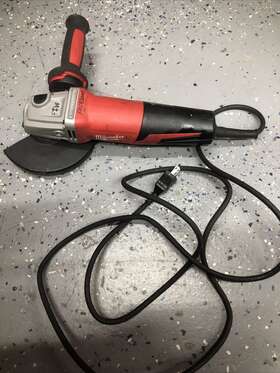 6161-31 MILWAUKEE Angle Grinder