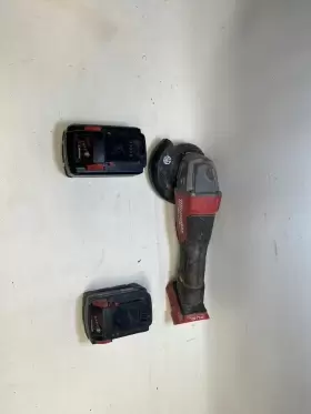 L64AF211507458 MILWAUKEE Grinder Batteries #2