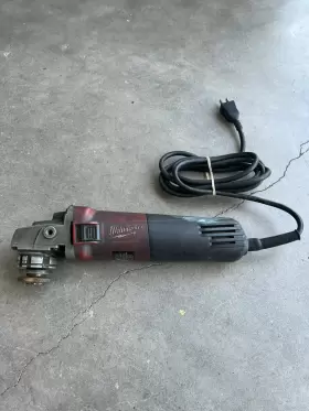 6148-33 MILWAUKEE TOOLS Grinder Electric