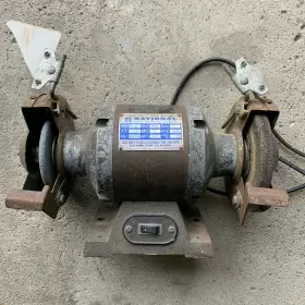 BH-64 NATIONAL INDUSTRIAL TOOLS Bench Grinder